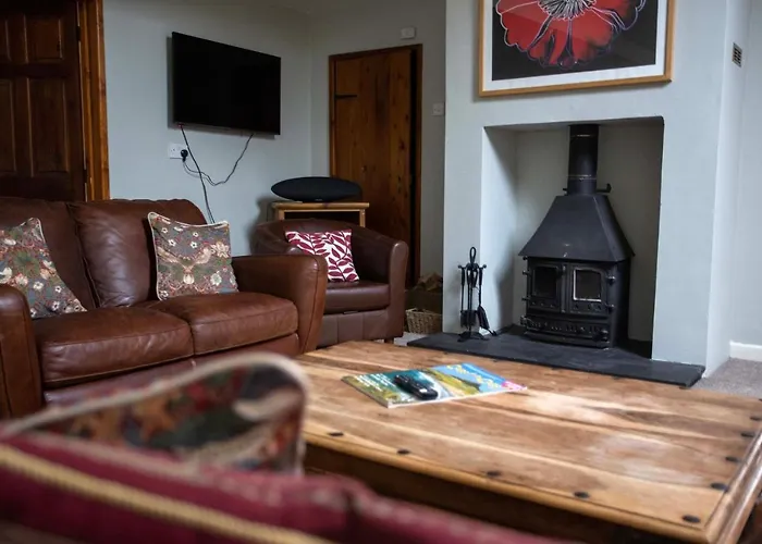 Wellstone Cottages - Honey Coach House